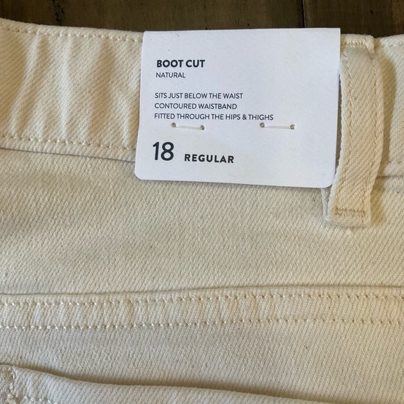 J.Jill Denim Plus Size Boot Cut Ivory Contoured Waistband Jeans Size 18 - Picture 4 of 7